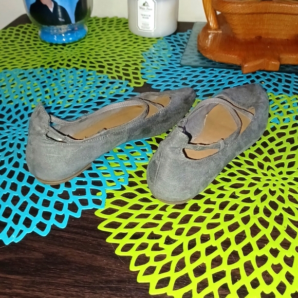 GAP grey suede high back ballerina flats - Picture 5 of 17